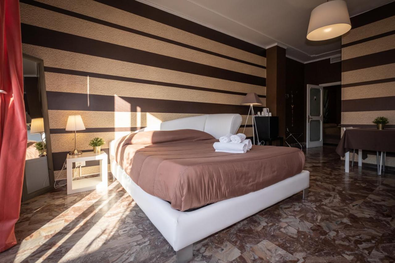 Cconforthotels R&b Semplici Emozioni Pensión 2*
