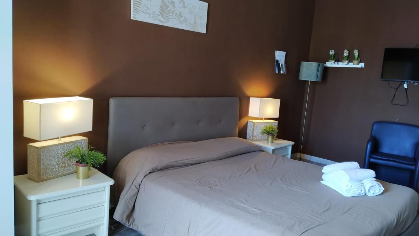 Cconforthotels R&b Semplici Emozioni Pensión